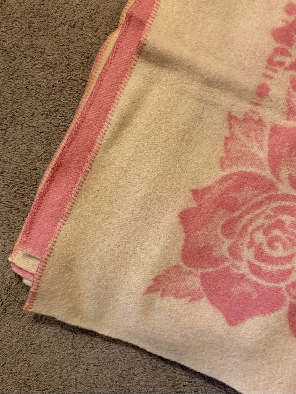 Vintage JC Penney Golden Dawn Reversible Wool Blanket 70 x 62 - Picture 5 of 9